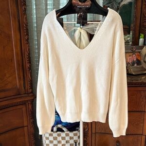 Elegant White V-Neck Sweater with bow in back